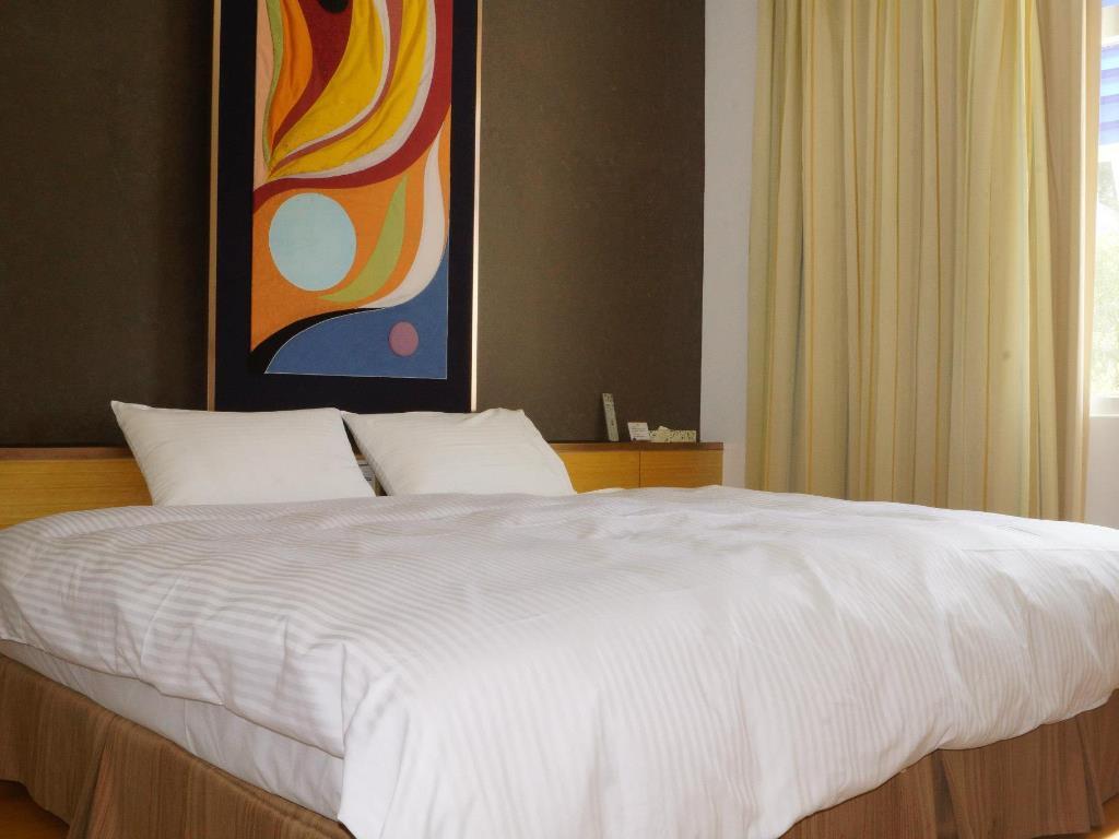 Zhi Da Craft Service Guest House Caotun Exterior photo