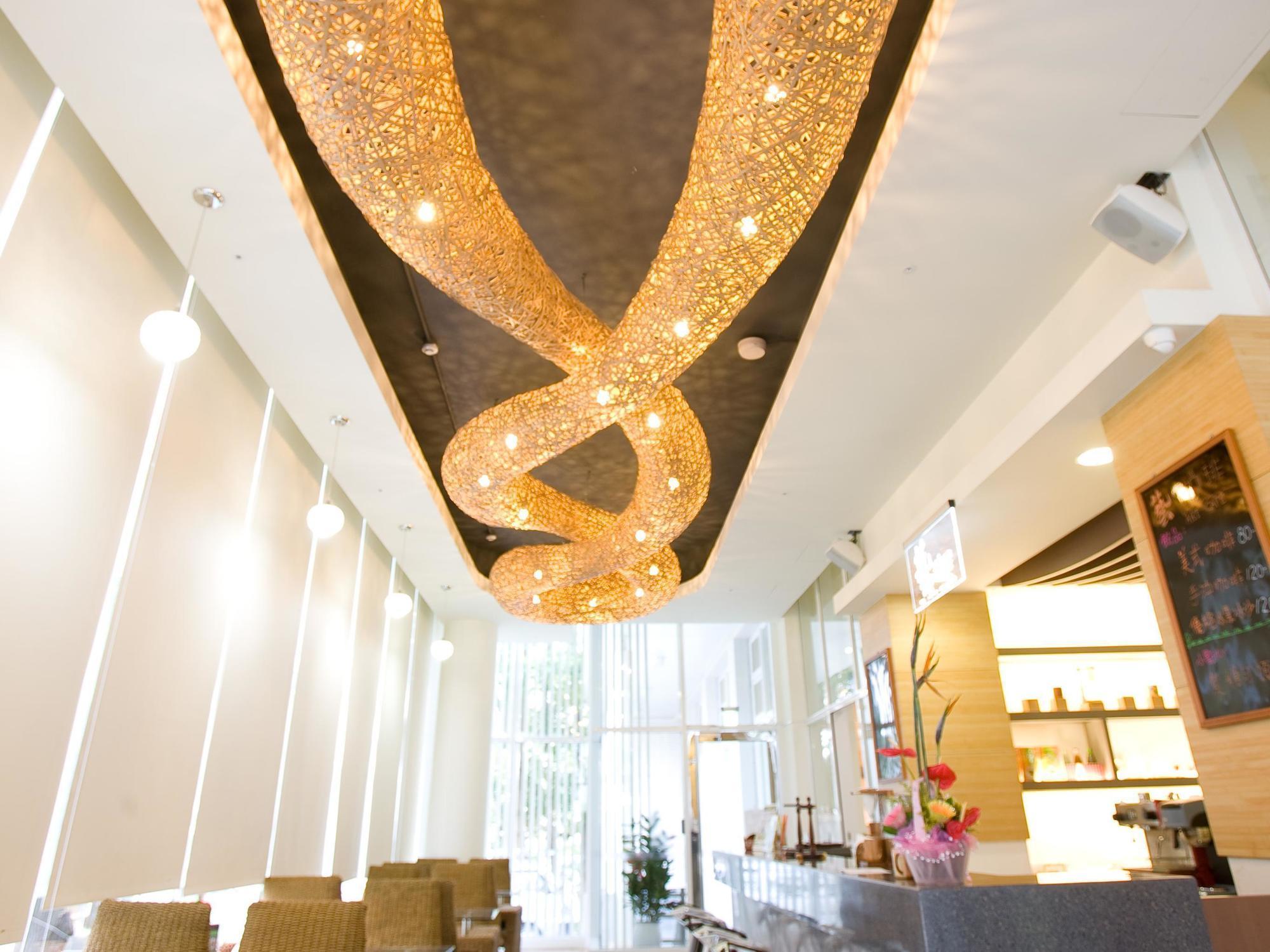 Zhi Da Craft Service Guest House Caotun Exterior photo